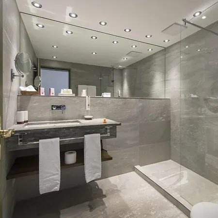 Boutique Sunstar Am Maggiore 4*