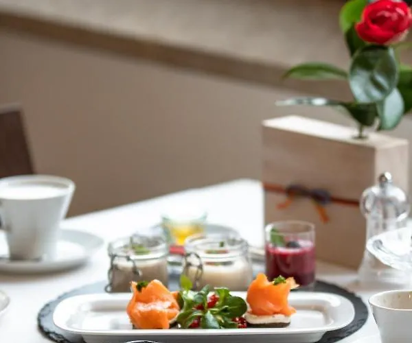 Boutique Sunstar Am Maggiore 브리사고